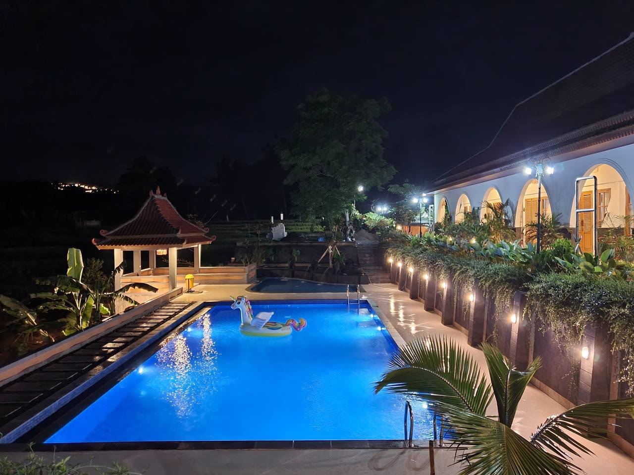 Kolam Renang Hotel Abah Subang